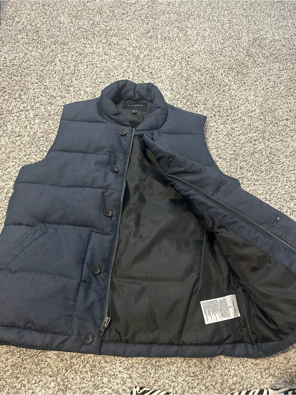 Banana Republic Men's Dark Navy Quilted Puffer Vest